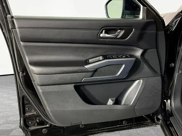 2024 Nissan Pathfinder SL 4WD