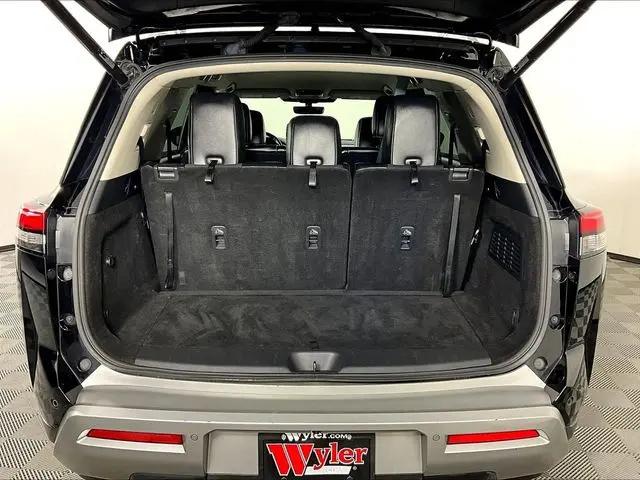 2024 Nissan Pathfinder SL 4WD