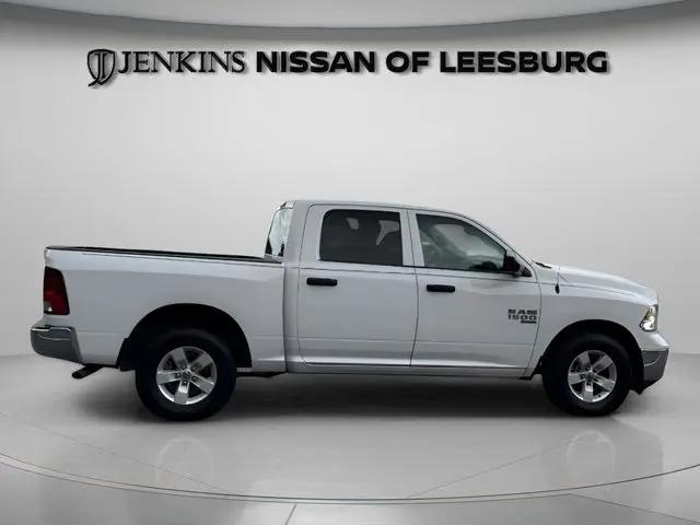 2023 Ram 1500 Classic SLT Crew Cab 4x2 5'7" Box