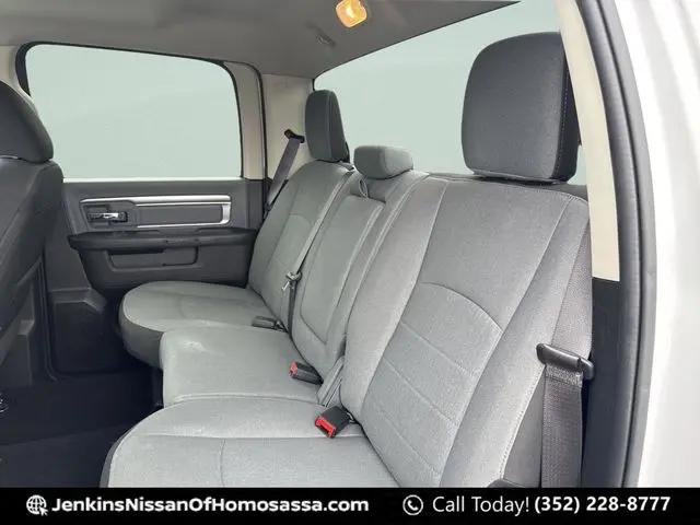2023 Ram 1500 Classic SLT Crew Cab 4x2 5'7" Box