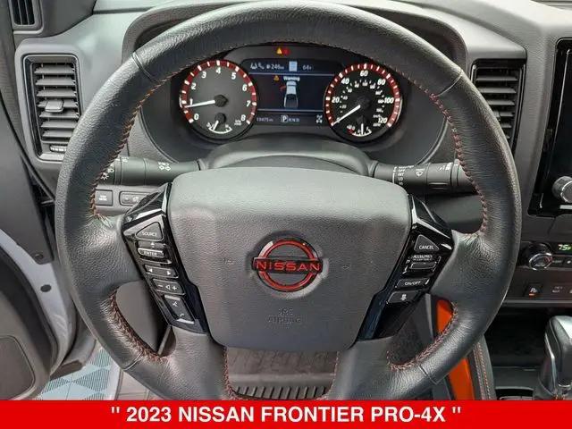 2023 Nissan Frontier Crew Cab PRO-4X 4x4