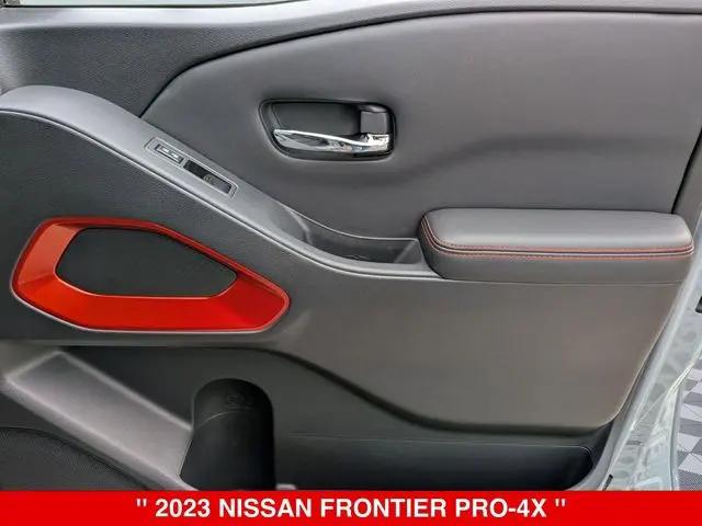 2023 Nissan Frontier Crew Cab PRO-4X 4x4