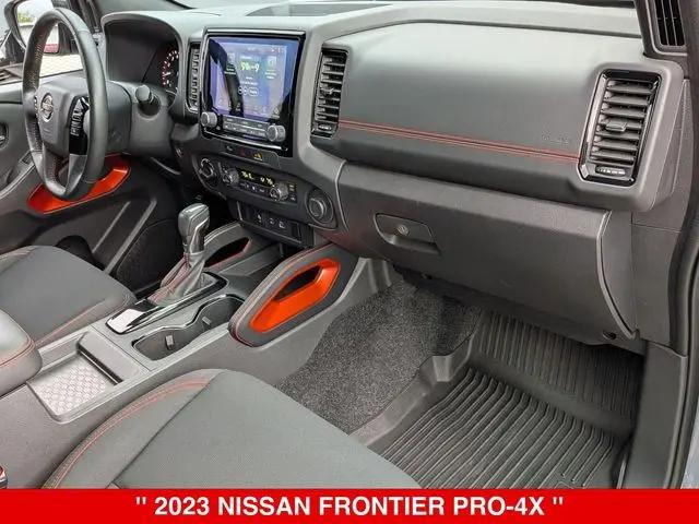 2023 Nissan Frontier Crew Cab PRO-4X 4x4