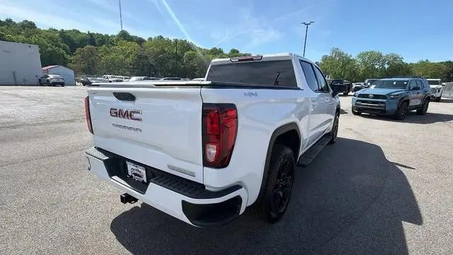 2023 GMC Sierra 1500 4WD Crew Cab Short Box Elevation with 3SB
