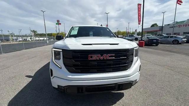 2023 GMC Sierra 1500 4WD Crew Cab Short Box Elevation with 3SB