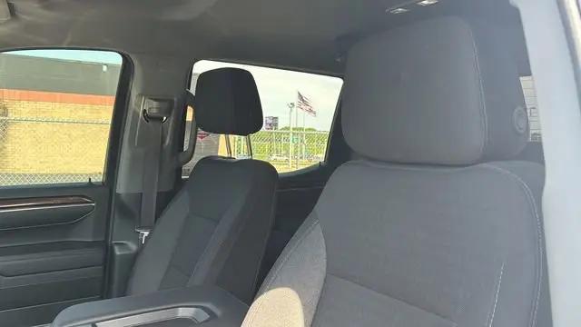 2023 GMC Sierra 1500 4WD Crew Cab Short Box Elevation with 3SB