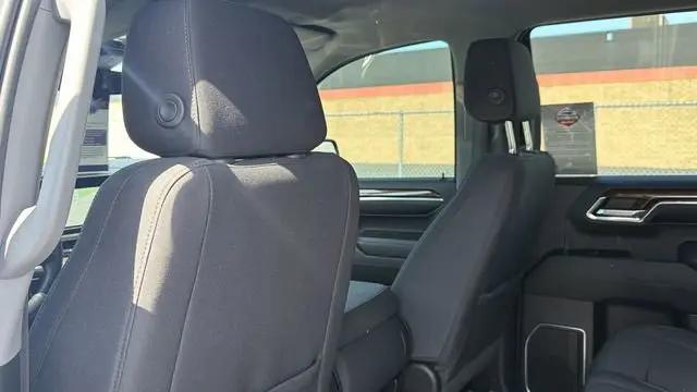 2023 GMC Sierra 1500 4WD Crew Cab Short Box Elevation with 3SB
