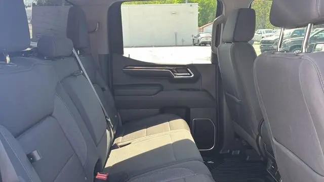 2023 GMC Sierra 1500 4WD Crew Cab Short Box Elevation with 3SB