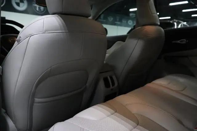 2019 Jeep Cherokee Limited FWD