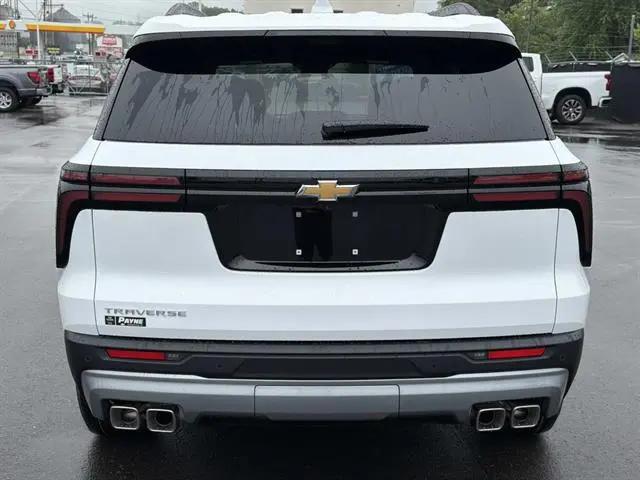 2026 Chevrolet Traverse FWD LT