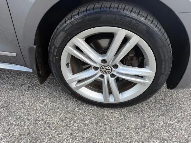 2012 Volkswagen Passat 2.0L TDI SEL Premium