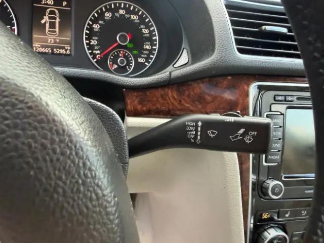 2012 Volkswagen Passat 2.0L TDI SEL Premium