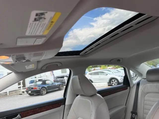 2012 Volkswagen Passat 2.0L TDI SEL Premium