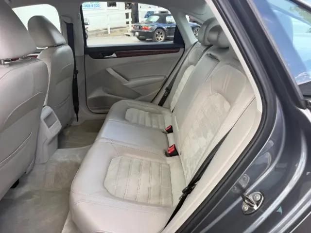 2012 Volkswagen Passat 2.0L TDI SEL Premium