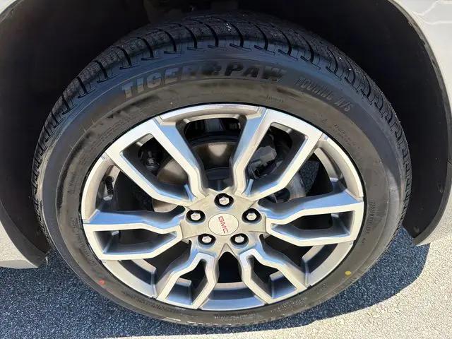 2024 GMC Terrain AWD Denali