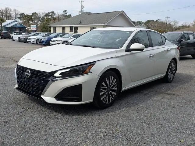 2024 Nissan Altima SV FWD
