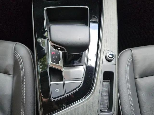 2021 Audi A4 Premium 40 TFSI quattro S tronic