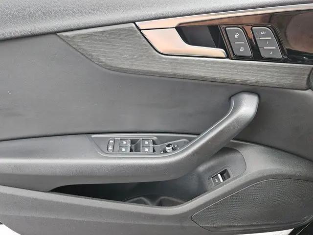 2021 Audi A4 Premium 40 TFSI quattro S tronic