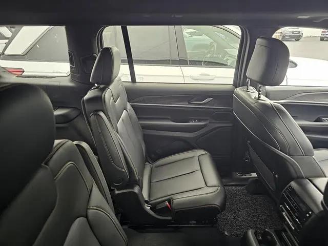 2026 Jeep Grand Cherokee L 85th Anniversary Edition