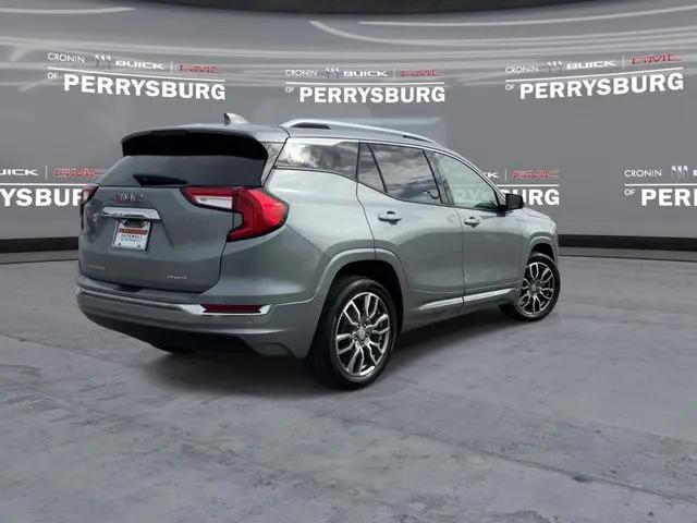 2024 GMC Terrain AWD Denali