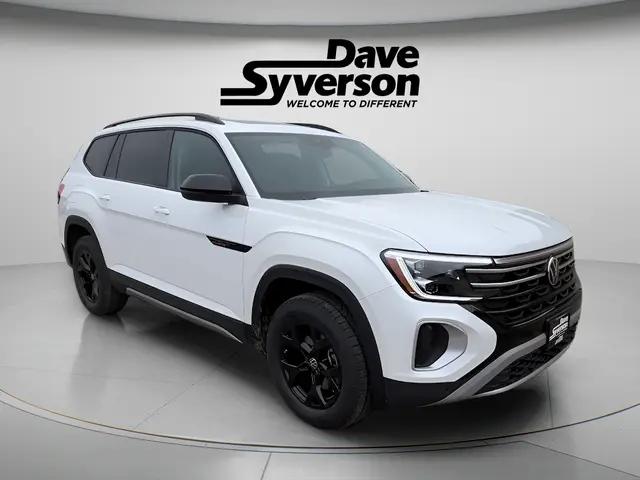 2026 Volkswagen Atlas Peak Edition