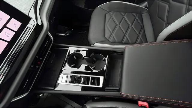 2026 Volkswagen Atlas Peak Edition