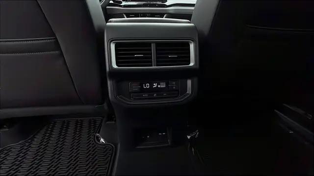 2026 Volkswagen Atlas Peak Edition