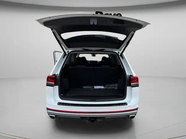 2026 Volkswagen Atlas Peak Edition