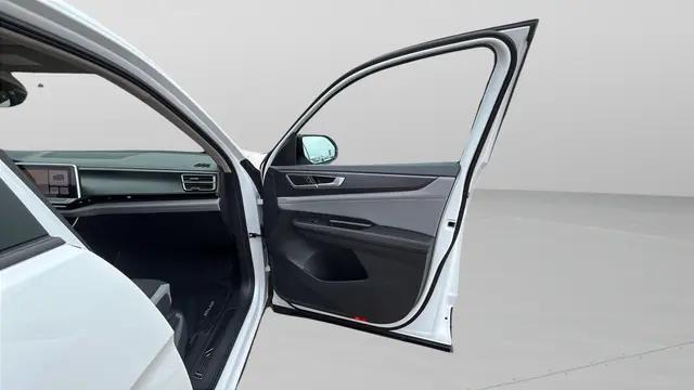 2026 Volkswagen Atlas Peak Edition