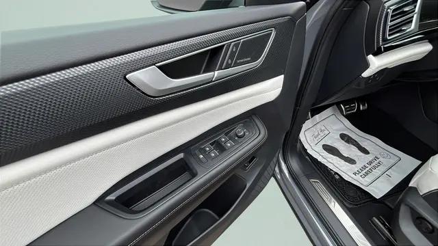 2026 Volkswagen Atlas Cross Sport SEL Premium R-Line