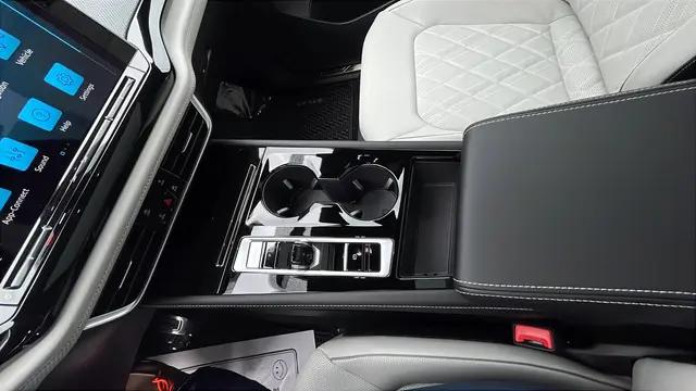 2026 Volkswagen Atlas Cross Sport SEL Premium R-Line