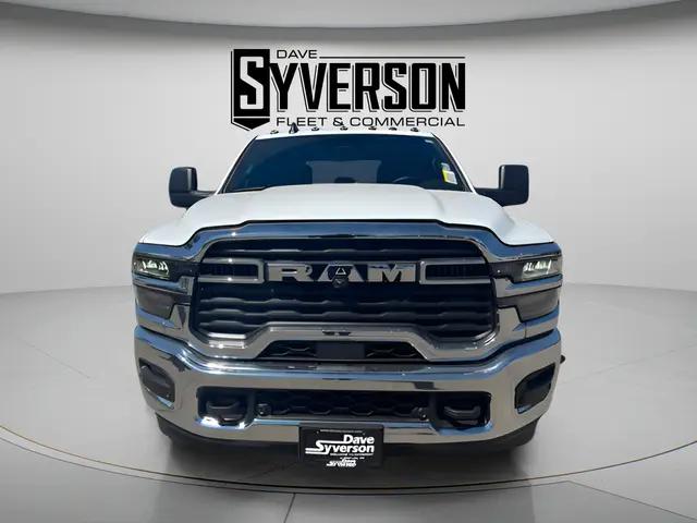 2026 Ram 3500 Tradesman Crew Cab 4x4 8' Box