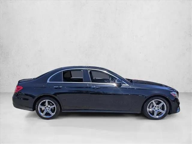 2017 Mercedes-Benz E-CLASS E 300 E 300