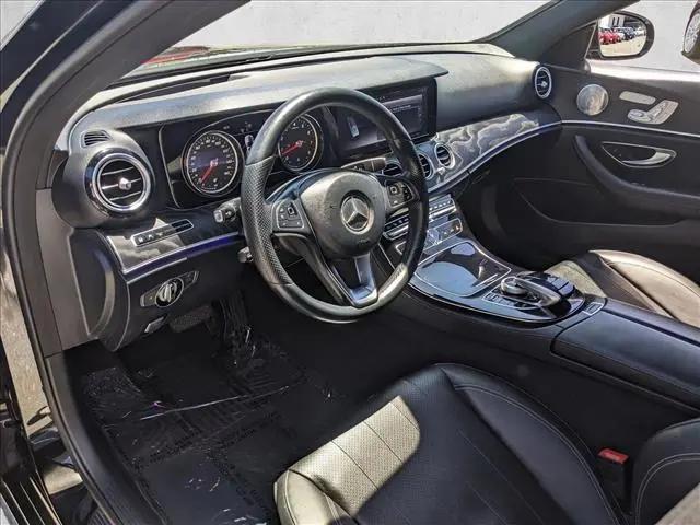 2017 Mercedes-Benz E-CLASS E 300 E 300