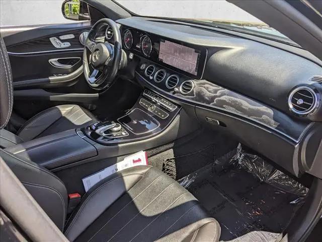 2017 Mercedes-Benz E-CLASS E 300 E 300