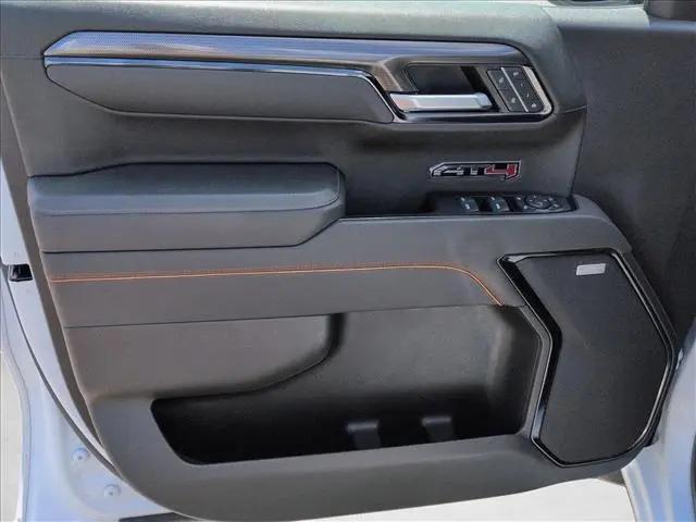 2025 GMC Sierra 1500 4WD Crew Cab Short Box AT4