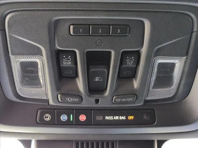 2025 GMC Sierra 1500 4WD Crew Cab Short Box AT4