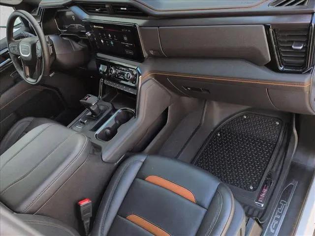 2025 GMC Sierra 1500 4WD Crew Cab Short Box AT4