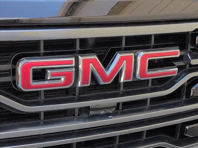 2025 GMC Sierra 1500 4WD Crew Cab Short Box AT4
