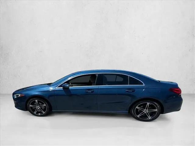 2019 Mercedes-Benz A 220 A 220