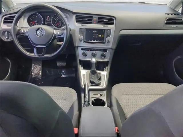 2017 Volkswagen Golf TSI S 4-Door