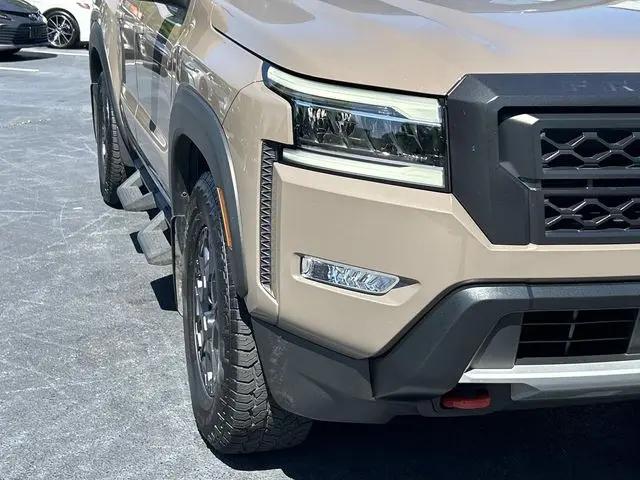 2023 Nissan Frontier Crew Cab PRO-X 4x2