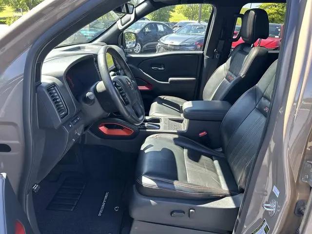 2023 Nissan Frontier Crew Cab PRO-X 4x2
