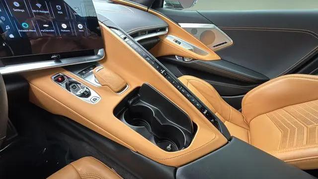 2024 Chevrolet Corvette Stingray RWD Convertible 2LT
