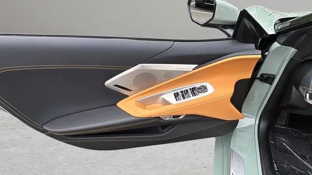 2024 Chevrolet Corvette Stingray RWD Convertible 2LT