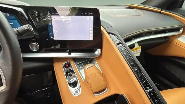 2024 Chevrolet Corvette Stingray RWD Convertible 2LT