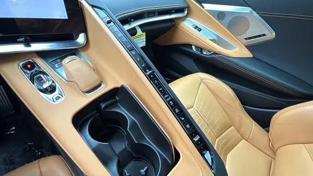 2024 Chevrolet Corvette Stingray RWD Convertible 2LT