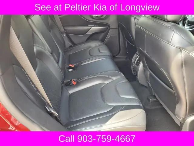 2019 Jeep Cherokee Limited FWD