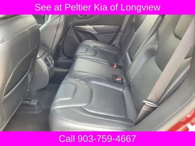 2019 Jeep Cherokee Limited FWD