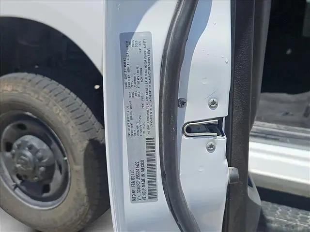 2025 Ram 2500 Tradesman Crew Cab 4x4 8' Box